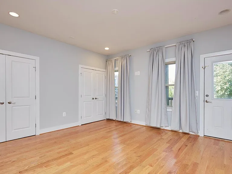 2514 17th St NW #2 — Photo 7