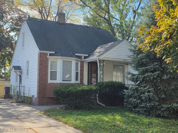 8640 Harding St, Center Line, MI 48015