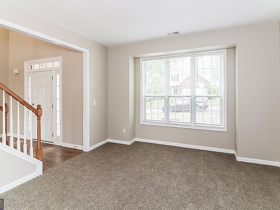 4th image of 445 Fitzgerald Pl