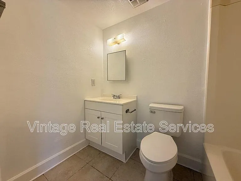 Whitehall Garden Apartments — Photo 13