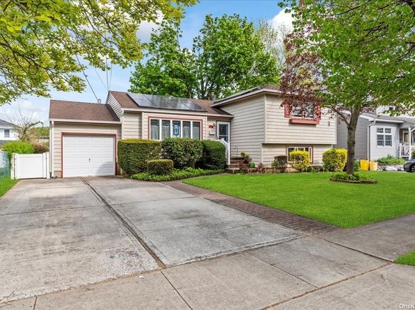 Massapequa Park NY Real Estate - Massapequa Park NY Homes For Sale | Zillow