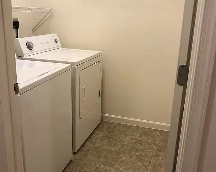 Laundry Room - Washer/Dryer Hookup