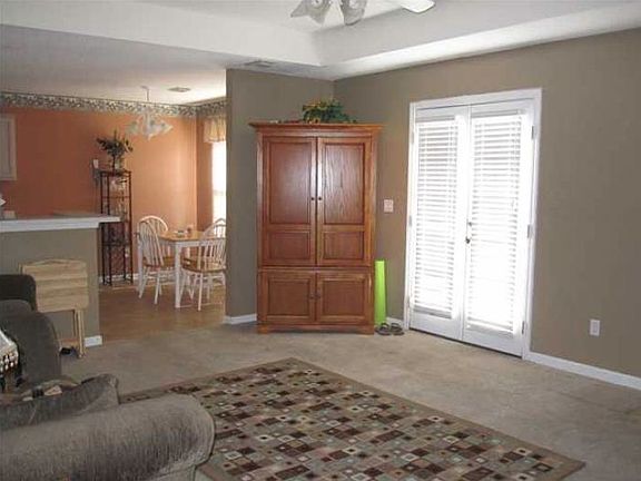 3rd image of 14196 Southland Dr