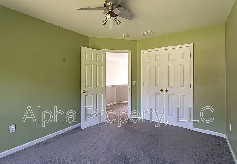 504 Collingsworth Ln — Photo 24