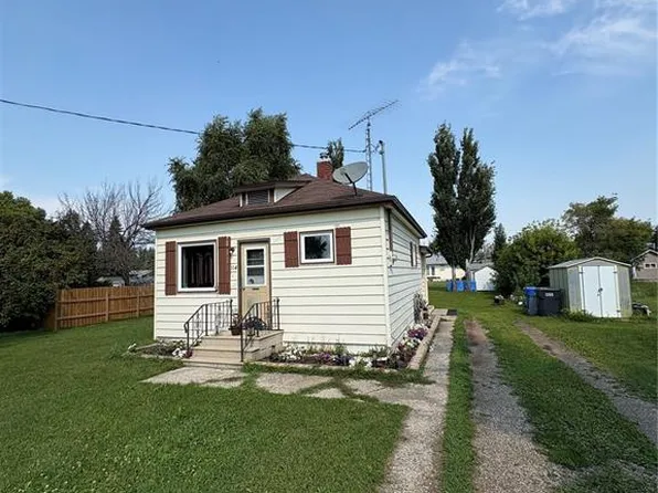114 Road AVENUE, Langenburg, SK S0A 2A0