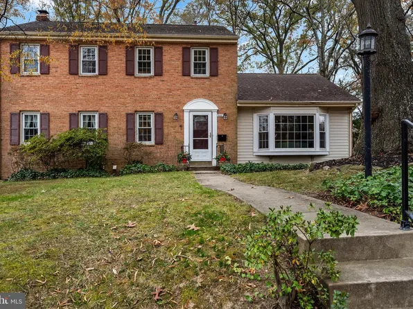 8601 Buckboard Dr, Alexandria, VA 22308