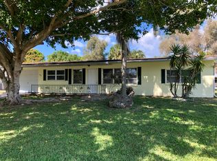 369 Hillview Rd, Venice, FL 34293