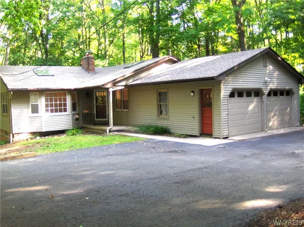 205 Van Voorhis Ave, Rochester, NY 14617