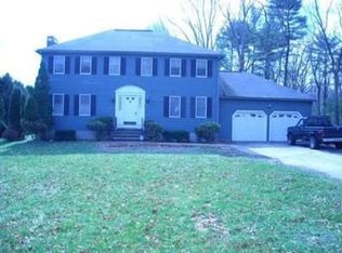 12 North St, Bellingham, MA 02019