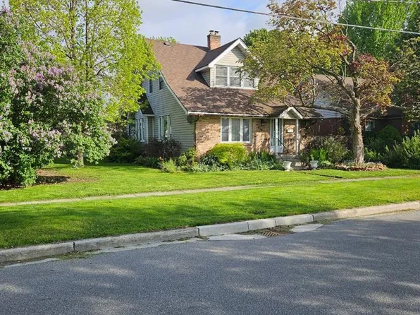 418 Gillard St, Chatham Kent, ON N8A 1N6