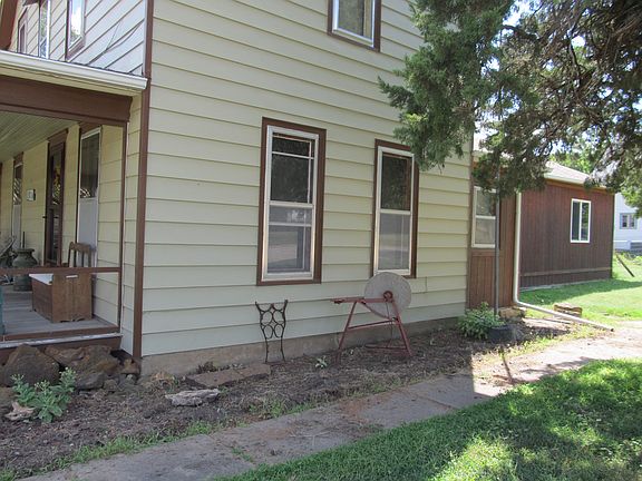 North side view on street