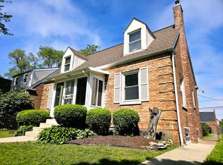 10055 S Oglesby Ave, Chicago, IL 60617