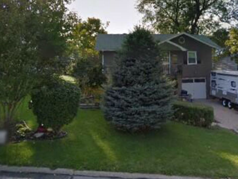 1st image of 7222 S 41st St