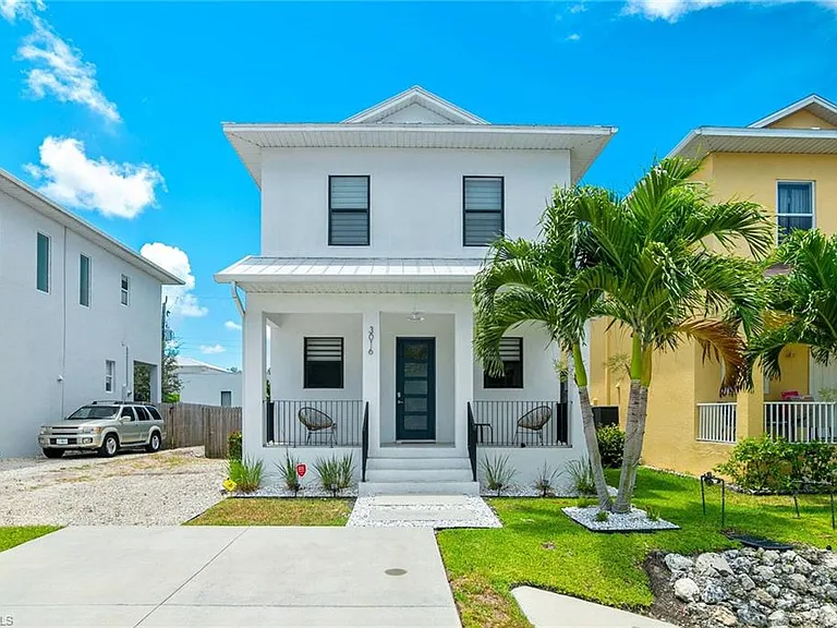 3016 Van Buren Ave — Photo 2
