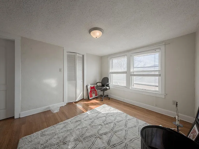 4626 Genessee St — Photo 3