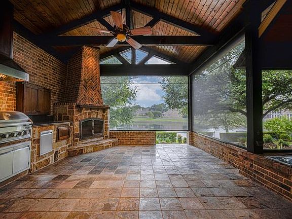 2nd image of 7305 Ramblewood Dr