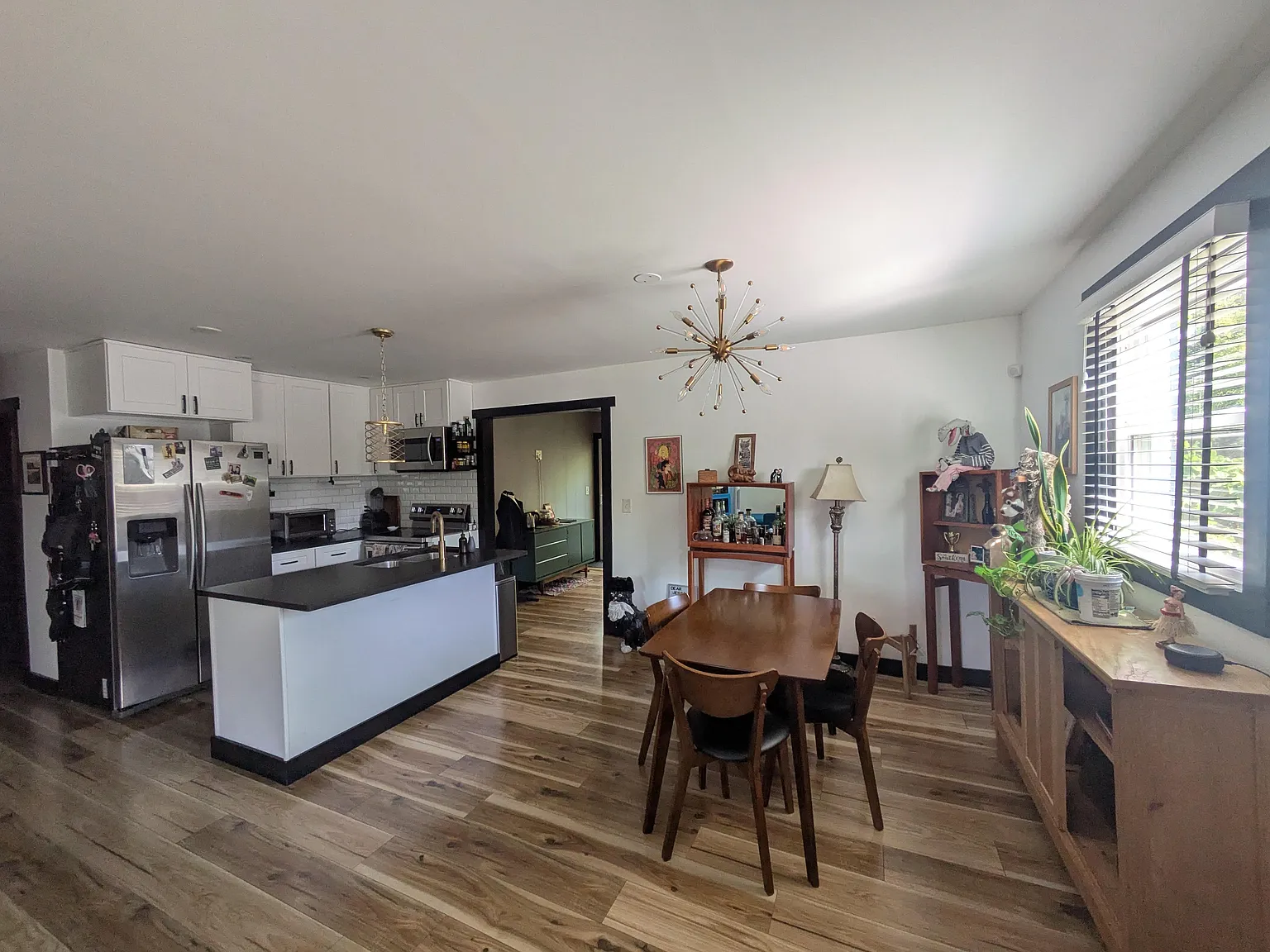 3 bed, 1435 sqft, $2,850 — Photo 2
