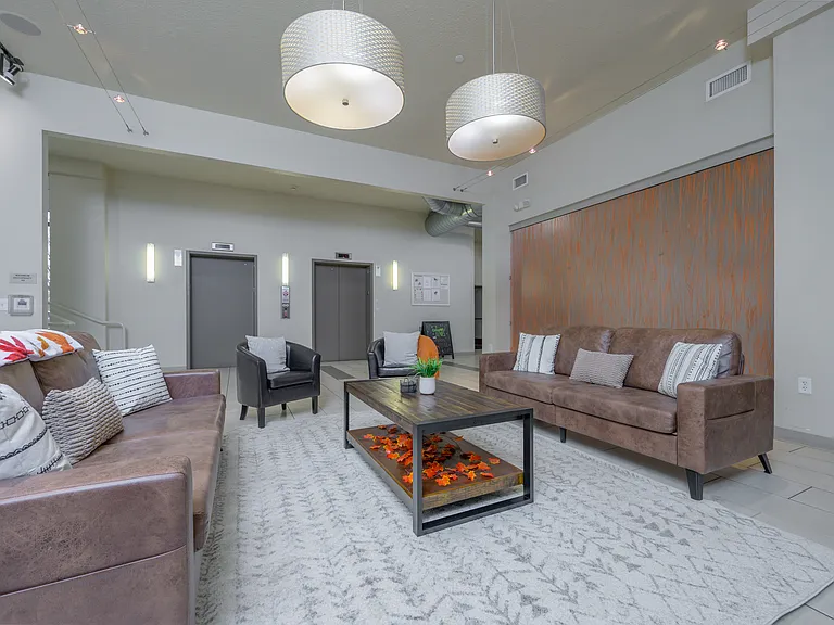 The 401 Lofts — Photo 8