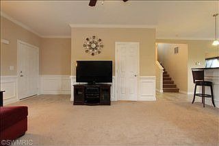 3rd image of 8391 Pebble Dr NE