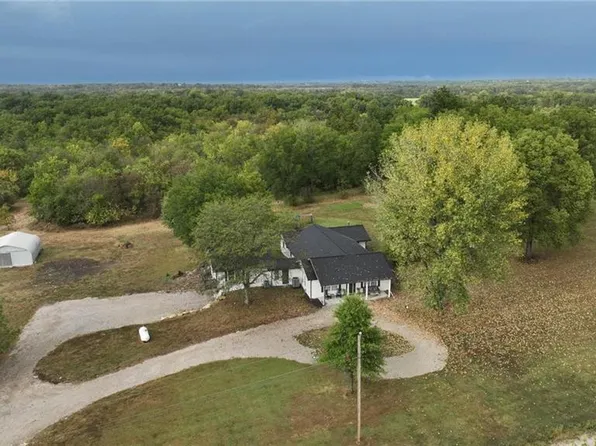 5456 NE County Road 15004, Adrian, MO 64720