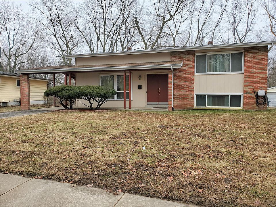 2nd image of 190 Humes Ln
