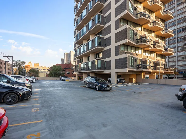 The Duplex Tower — Photo 7