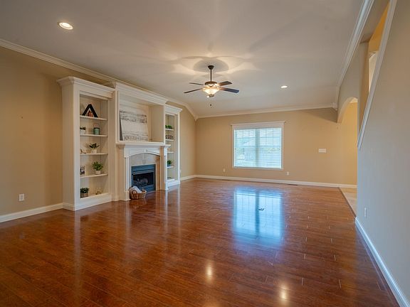 4th image of 2833 Zachery Ct