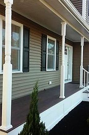 House Front Porche