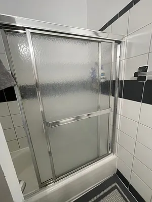 Rented by Buchbinder & Warren | media 8