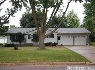 604 Vine Ave W, Montgomery, MN 56069