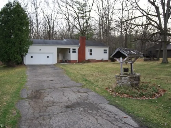 6090 E Wallings Rd, Broadview Heights, OH 44147