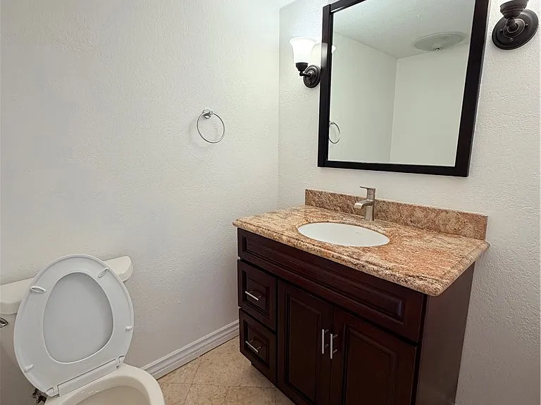 14846 Brownstone Ln — Photo 6