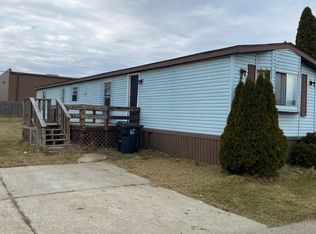 61 Hunters Rill, Lapeer, MI 48446