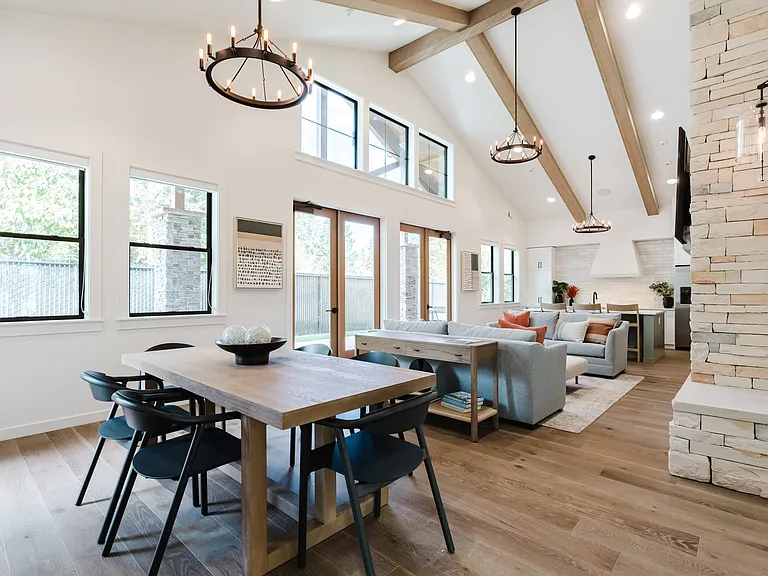 East | Clubhouse
