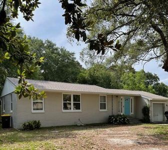 248 Greenbrier Dr NE, Fort Walton Beach, FL, 32547