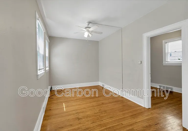 292 Richmond Lower Rear #LOWER-REAR — Photo 2