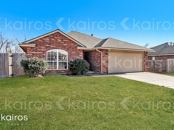 3rd image of 624 Choctaw Gate Dr
