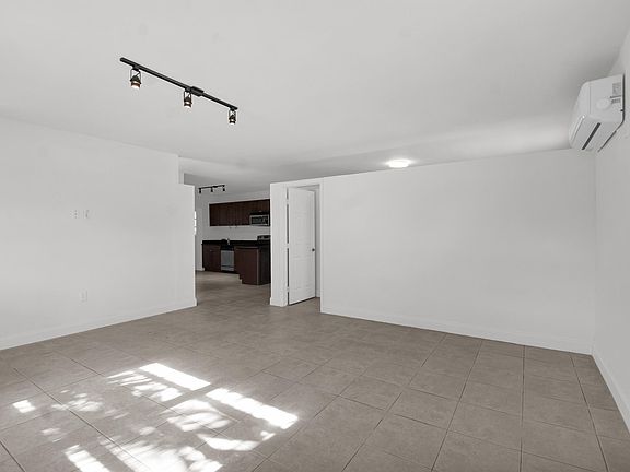 3rd image of 1116 S 17th Avenue