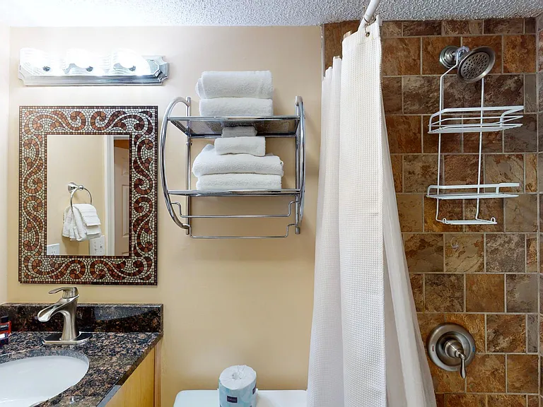 103 Southwood Shores Pl #1C — Photo 6