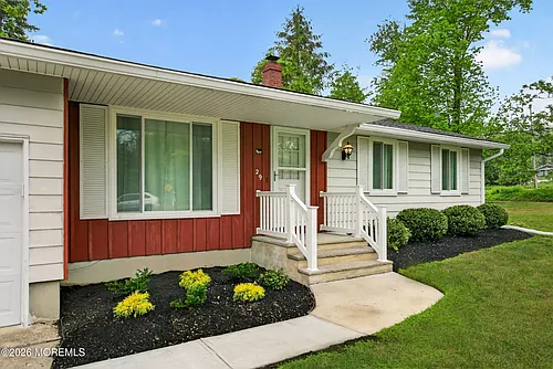 29 Demmert Ave Photo 1