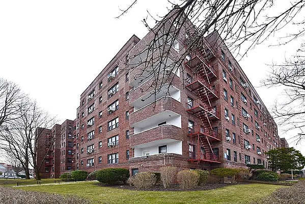 Sold by Keller Williams Realty of Greater Nassau | media 35