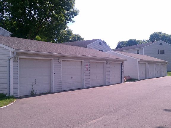 Garage (1 stall)