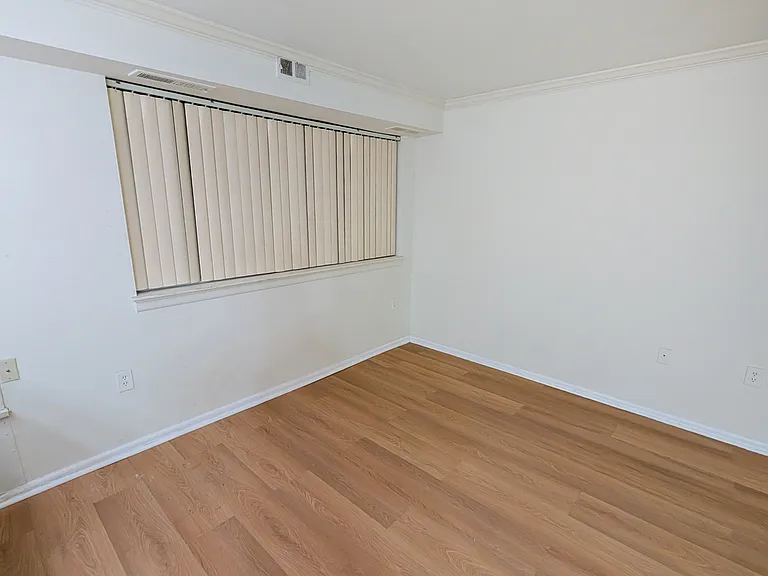 11402 Cherry Hill Rd #104 — Photo 12