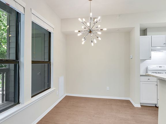 3rd image of 3839 Dry Creek Dr Unit 101