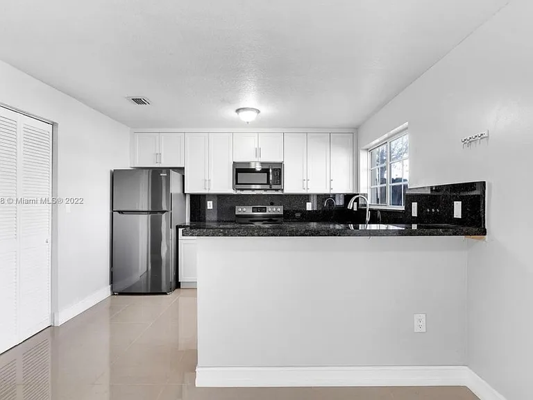 13950 SW 260th St #1 — Photo 7