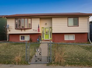 218 5th Ave NE, Cut Bank, MT 59427