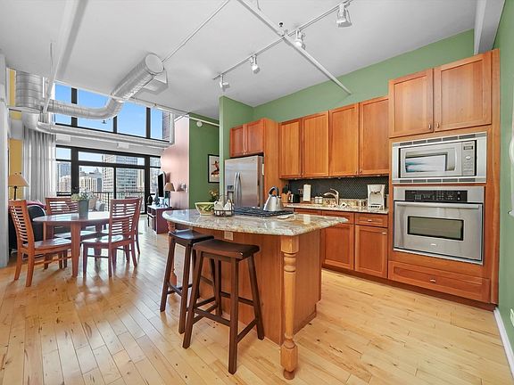 3rd image of 1530 S State St APT 1009