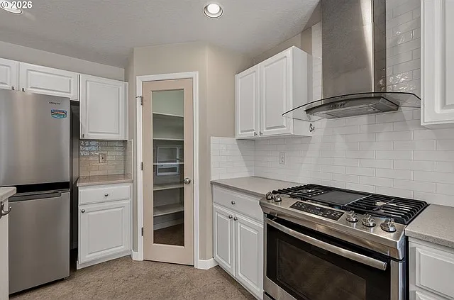 6022 NE Birch St — Photo 3