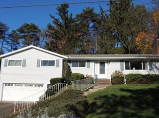 3717 Wildwood Dr, Endwell, NY 13760