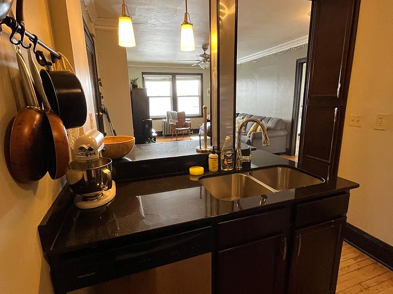 2517 Bryant Ave S #304 — Photo 7